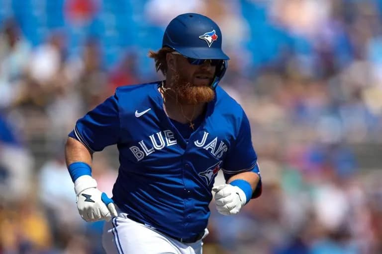Justin Turner appears to be a bright spot in the Blue Jays lineup amidst teams offensive struggles. #JustinTurner #BlueJyas #MLB