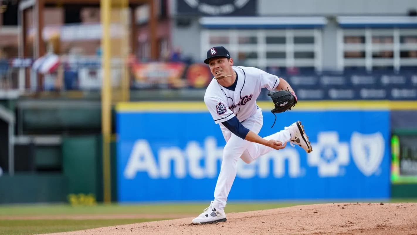 CJ Van Eyk and Geison Urbaez are named players of the week in the Minor Leagues.