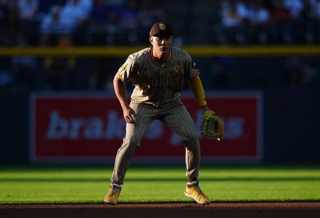 Blue Jays interested in signing Ha-Seong Kim #bluejays #mlb