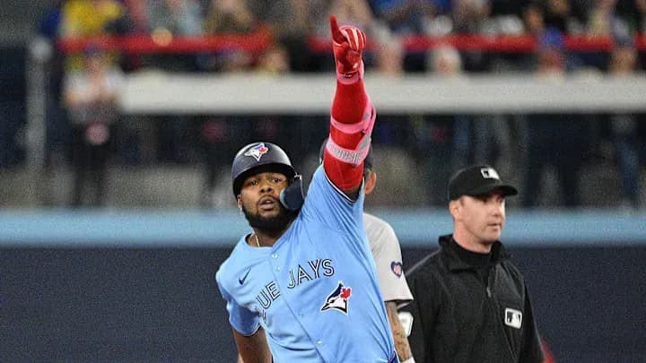 The Blue Jays latest offer to be Vladimir Guerrero Jr announced #bluejays #mlb