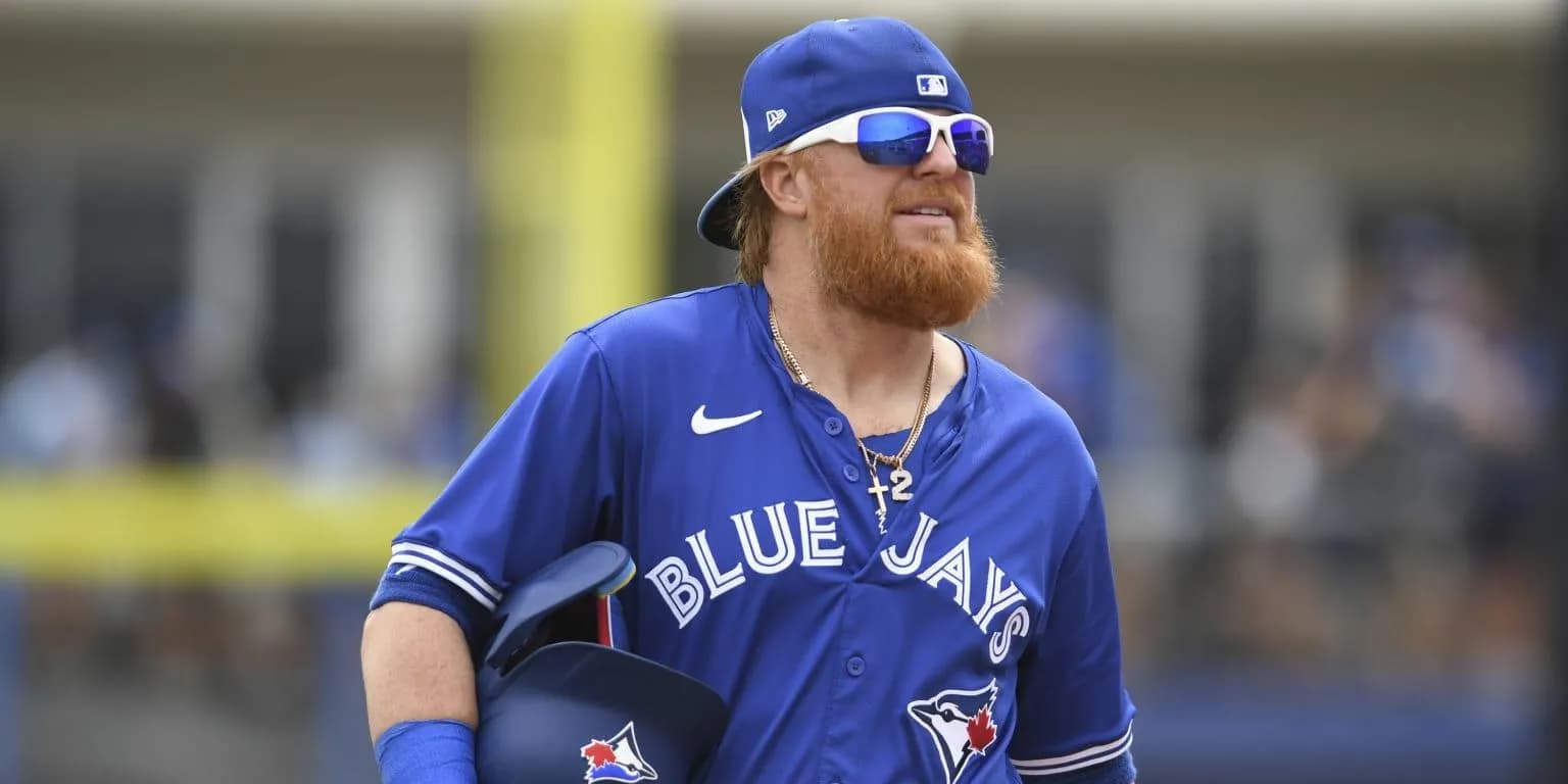 The Cubs are interested in signing former Blue Jays Justin Turner #bluejays #mlb