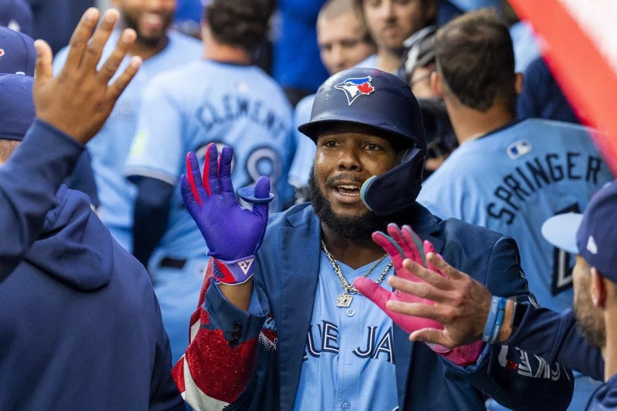 Vladimir Guerrero Jr confirms he is not sure if he is closer to a deal with the Blue Jays #bluejays #mlb