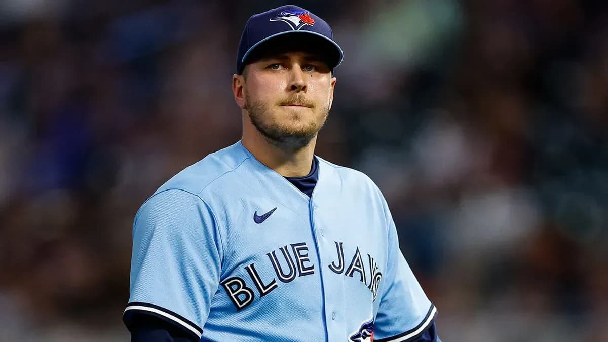 Blue Jays pitcher Erik Swanson calls out the NHL over choice of destination for the Winter Classic #bluejays #mlb