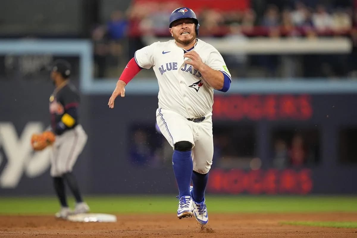 Alejandro Kirk surprisingly being considered among one of the best Blue Jays catchers of all-time #bluejays #mlb