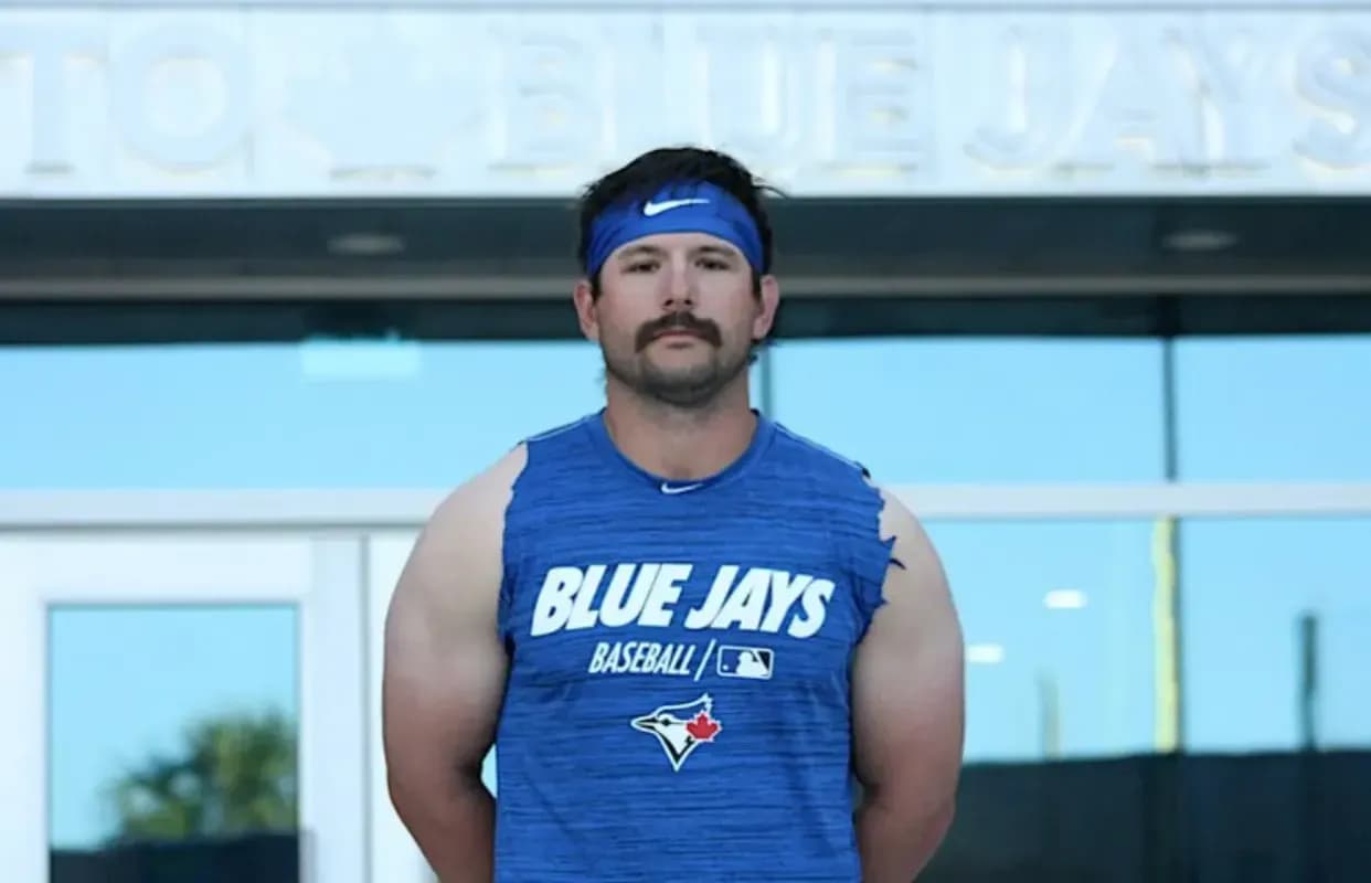 Blue Jays fans are not happy with John Schneider's call on Davis Schneider #bluejays #mlb