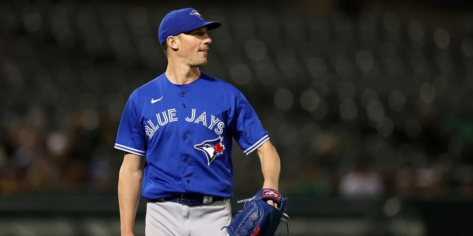 Blue Jays might end up keeping Chris Bassitt after all #bluejays #mlb