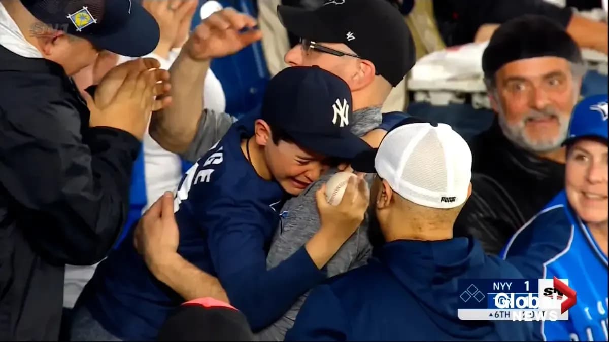 Yankees fans accusing the Blue jays of cheating #bluejays #mlb
