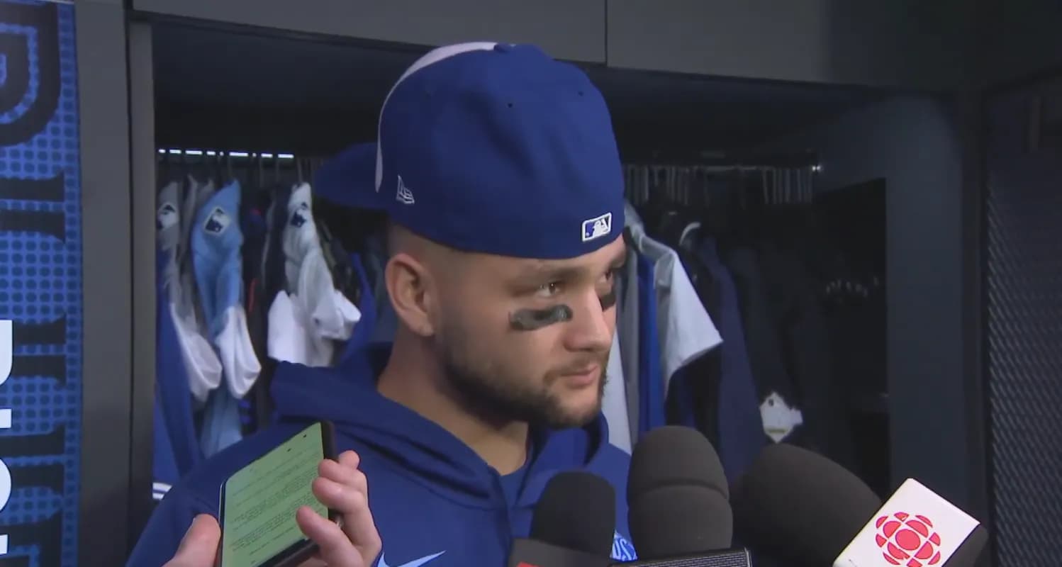 Blue Jays Bo Bichette speaks on his knee injury after being pulled early