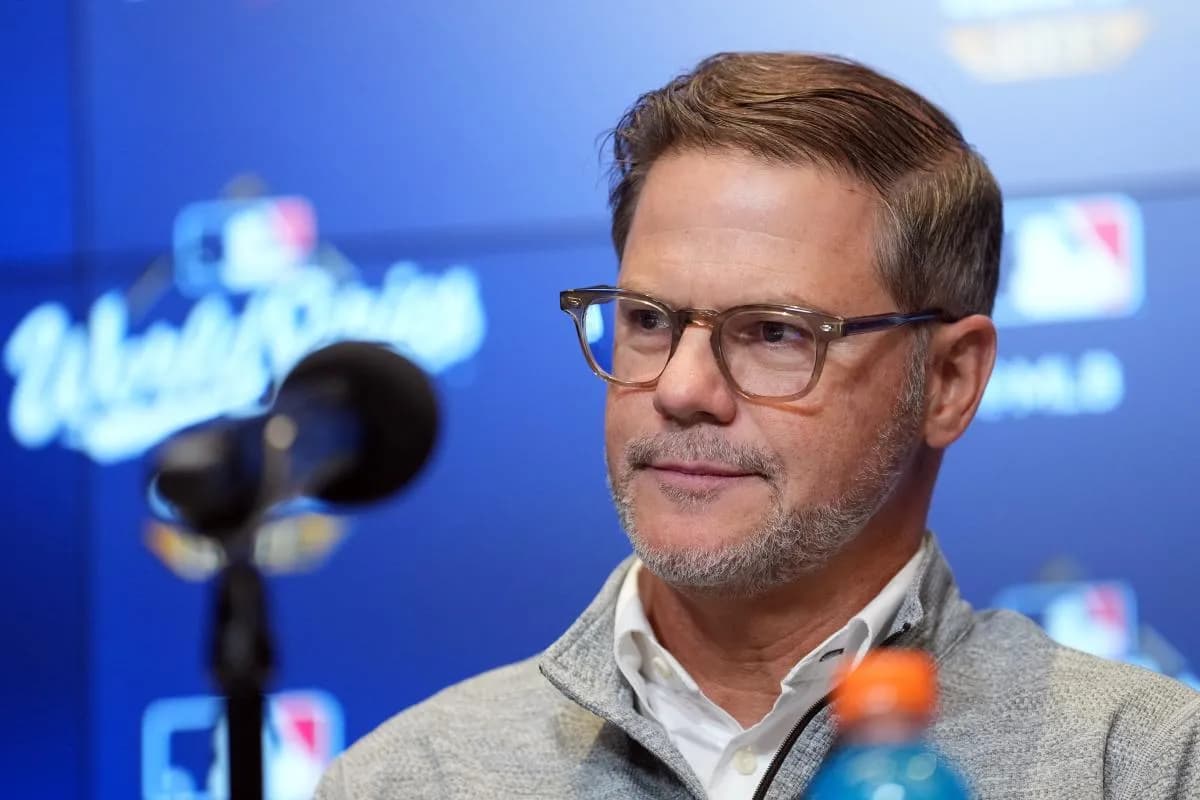 Blue Jays go after star pitcher for 2026