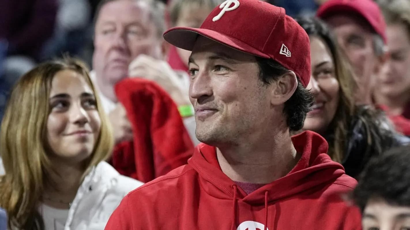 Miles Teller gives his opinion on what the Blue Jays should do with Bo Bichette