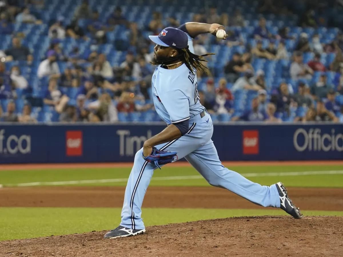 Former Toronto Blue Jays pitcher extends with team in Japan