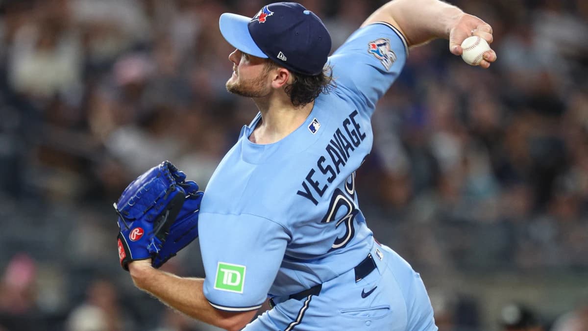 Toronto Blue Jays pitcher Trey Yesavage (39) delivers a pitch during the second inning against the New York Yankees at Yankee Stadium.