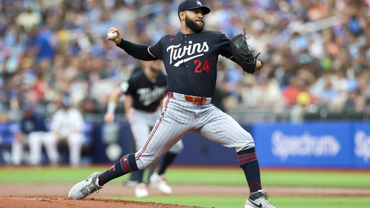 Minnesota Twins starting pitcher Simeon Woods Richardson (24) throws a pitch against the Tampa Bay Rays in the first inning at Tropicana Field.