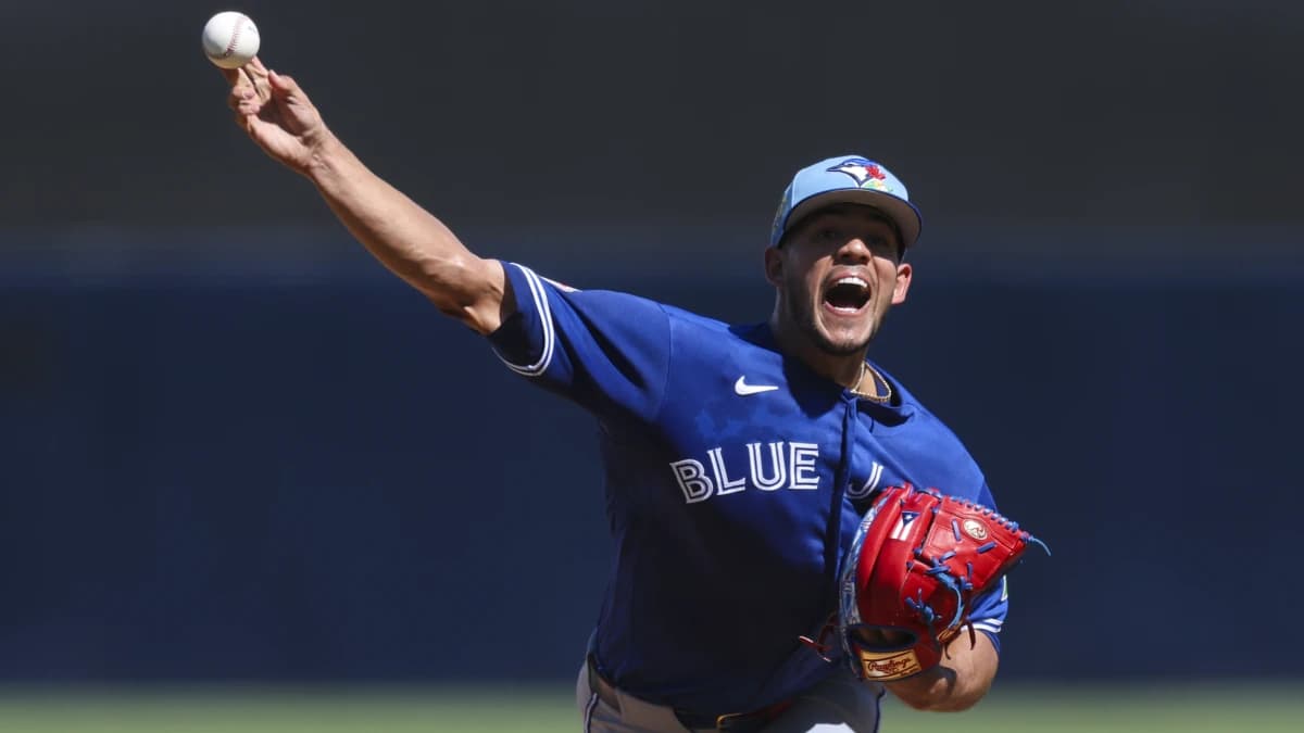 Toronto Blue Jays starting pitcher Jose Berrios (17) throws a pitch against the New York Yankees in the second inning during spring training at George M. Steinbrenner Field.