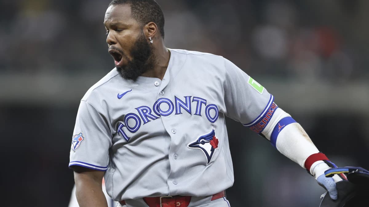 Toronto Blue Jays first baseman Vladimir Guerrero Jr. (27) reacts after a play during the fifth inning against the Houston Astros at Daikin Park.