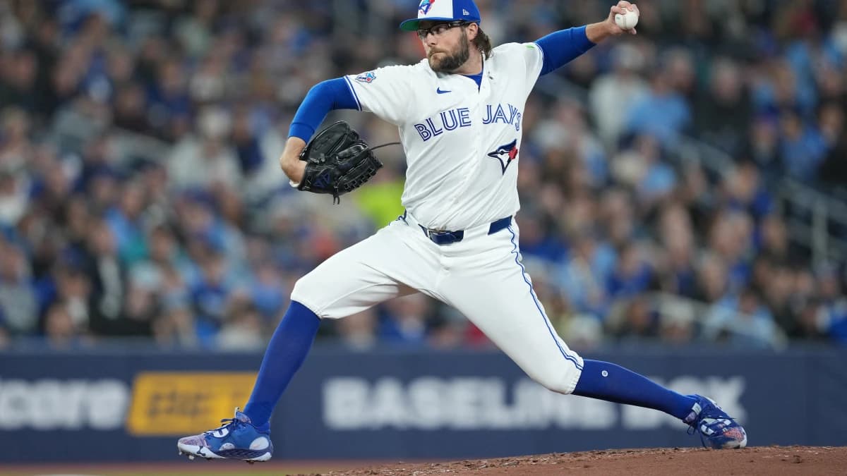 Toronto Blue Jays relief pitcher Josh Fleming (26) throws a pitch against the Los Angeles Dodgers during the third inning at Rogers Centre.