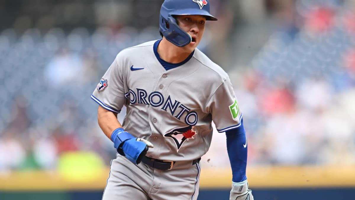 Toronto Blue Jays center fielder Brett Bateman (21) advances to third on a hit by right fielder Nathan Lukes (not pictured) during the fifth inning at Progressive Field