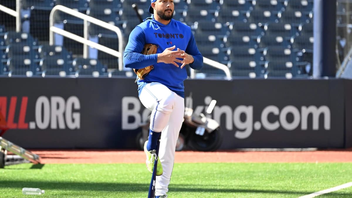 Toronto Blue Jays outfielder Anthony Santander (25) waits his turn at batting practice during workouts at Rogers Centre.