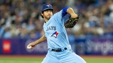 Romano gets 100th career save #bluejays #mlb