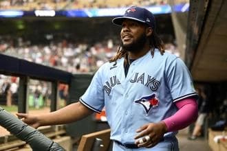 Vladdy Guererro Jr in the Blue Jays alternate on Mother's day.