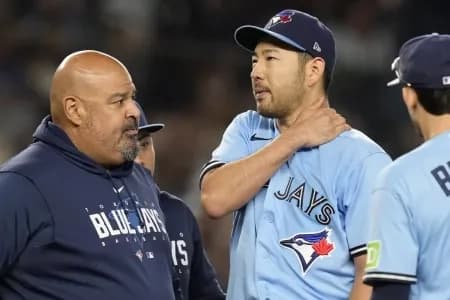 Yusei Kikuchi getting checked up by Blue Jays doctors.