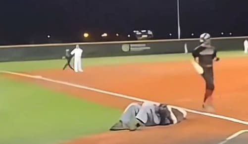 Umpire hit by bat in the head #bluejays #mlb