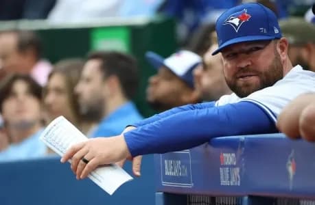 Blue Jays seem to be keeping John Schneider for next season #bluejays #mlb