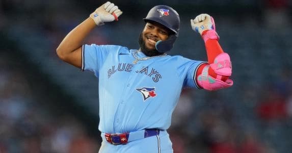 Vladimir Guerrero has proven durability is one of his best abilities #bluejays #mlb