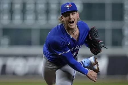 Report believe Blue Jays pitcher Bowden Francis will not be able to play as well as he did in 2024 #bluejays #mlb