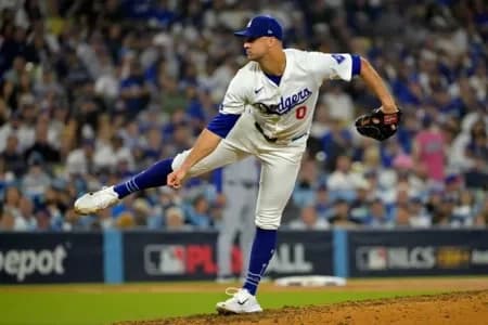 Free agent Starting pitcher Jack Flaherty