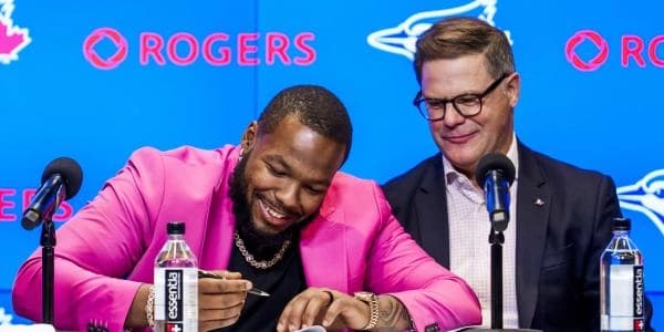 Vladimir Guerrero Jr. always wanted to remain a Blue Jay. #GuerreroJr #BlueJays #MLB