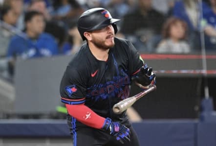 How is Alejandro Kirk faring after signing his extension? #BlueJays #Kirk #Extension