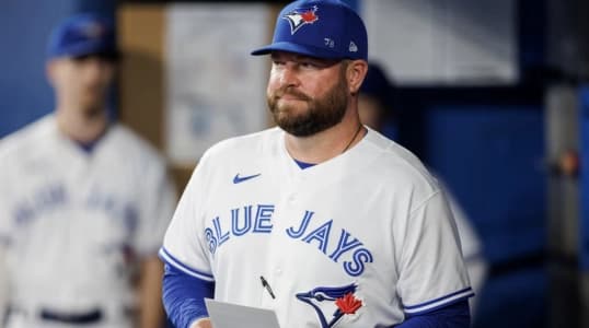 Toronto Blue Jays put themselves in uncomfortable position with loss to Red Sox#RedSox #BlueJays #Yankees #ALEast #Postseason #Race