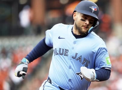 How concerned should the Blue Jays be with Bo Bichette?#Bichette #BlueJays #ALDS #Yankees #Injury #Postseason