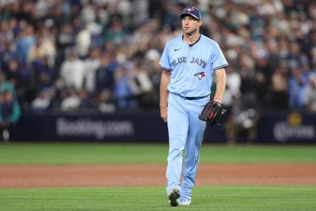 Toronto Blue Jays pitcher Max Scherzer (31) in the sixth inning against the Seattle Mariners during game four of the ALCS round for the 2025 MLB playoffs at T-Mobile Park.