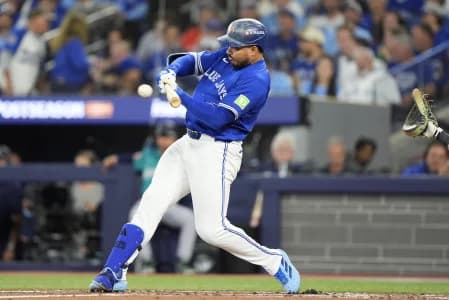 Toronto Blue Jays right fielder Anthony Santander (25) hits a single against the Seattle Mariners in the second inning during game one of the ALCS round for the 2025 MLB playoffs at Rogers Centre.