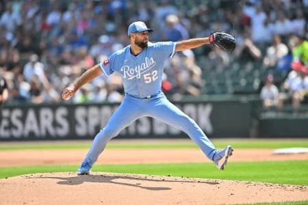 Kansas City Royals pitcher Michael Wacha (52) throws against the Chicago White Sox during the first inning at Rate Field