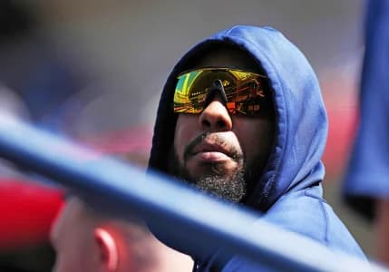 Toronto Blue Jays first baseman Vladimir Guerrero Jr. (27) sits in the dugout against the New York Yankees during the third inning at Rogers Centre