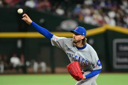 Chicago Cubs pitcher Kevin Gausman (12) throws in the first inning against the Arizona Diamondbacks at Chase Field.