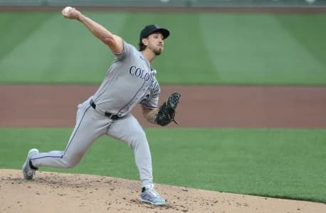 Colorado Rockies starting pitcher Michael Lorenzen (24) delivers a pitch against the Pittsburgh Pirates during the first inning at PNC Park. M