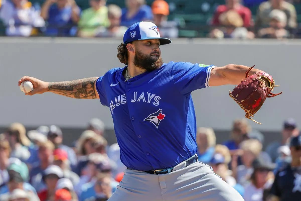 Manoah pitching for the Blue Jays #bluejays #mlb