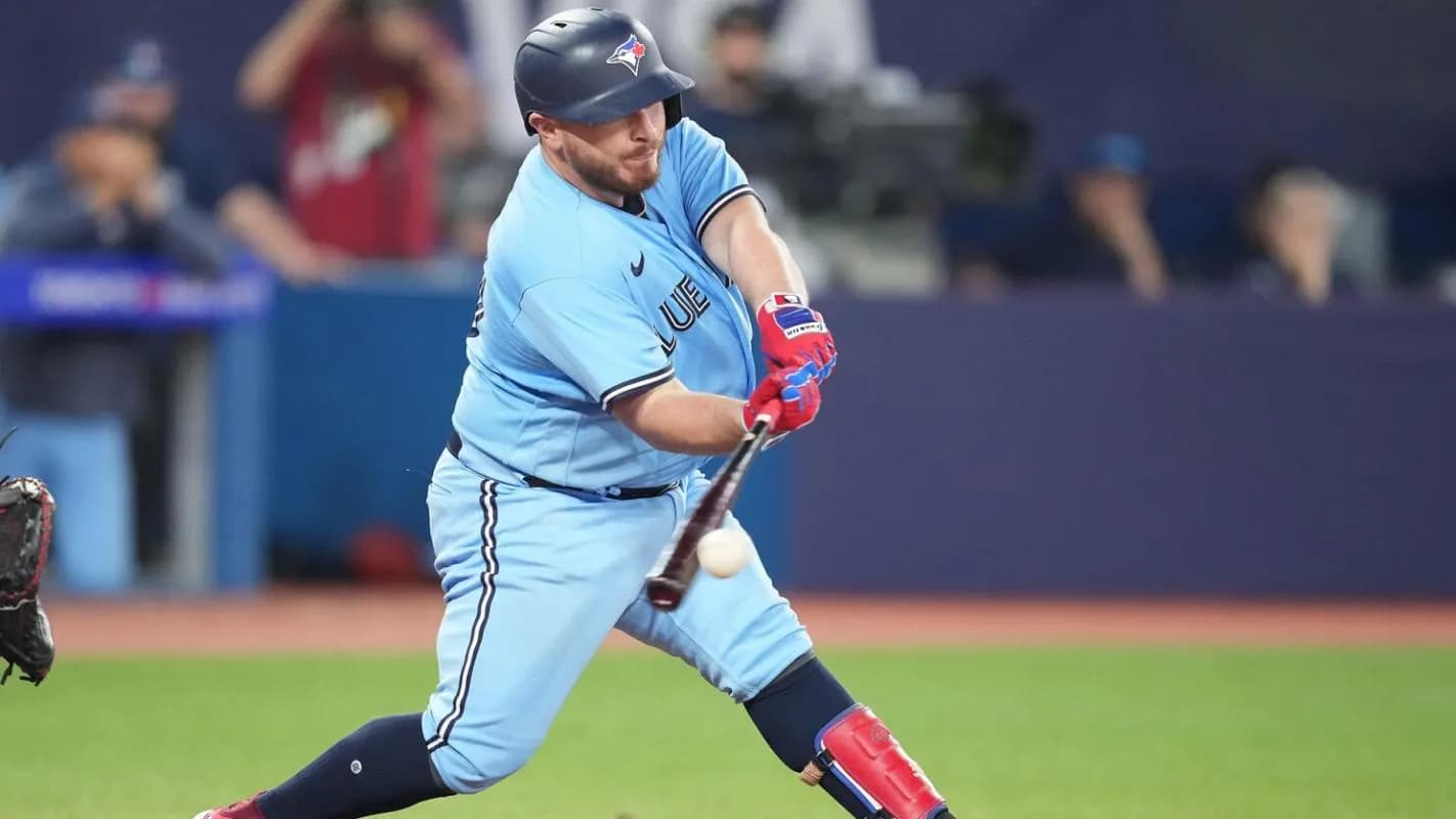 Alejandro Kirk records first career triple.