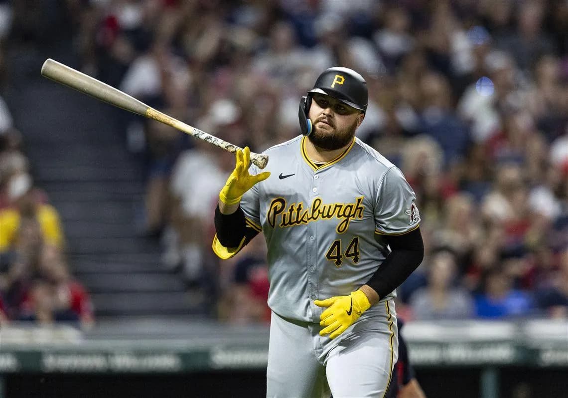 Tellez celebrates home run #pirates #mlb