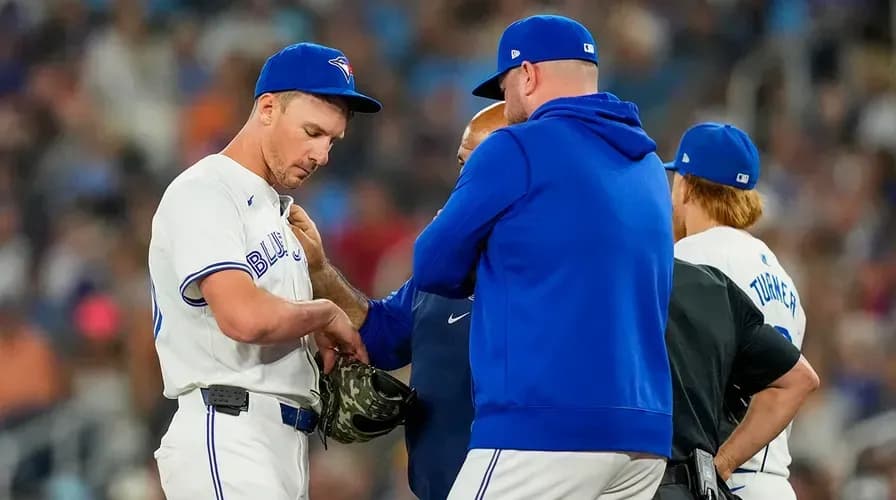 The Blue Jays are looking at a trade for Chris Bassitt prior to the season #bluejays #mlb