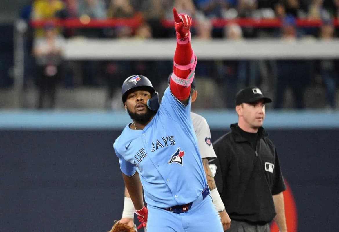 Vladimir Guerrero Jr Named winner of the Tip O'Neill award #bluejays #mlb