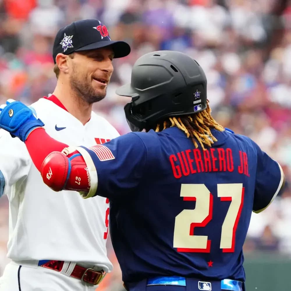 The Blue Jays are the favorites to land free agent Max Scherzer #bluejays #mlb