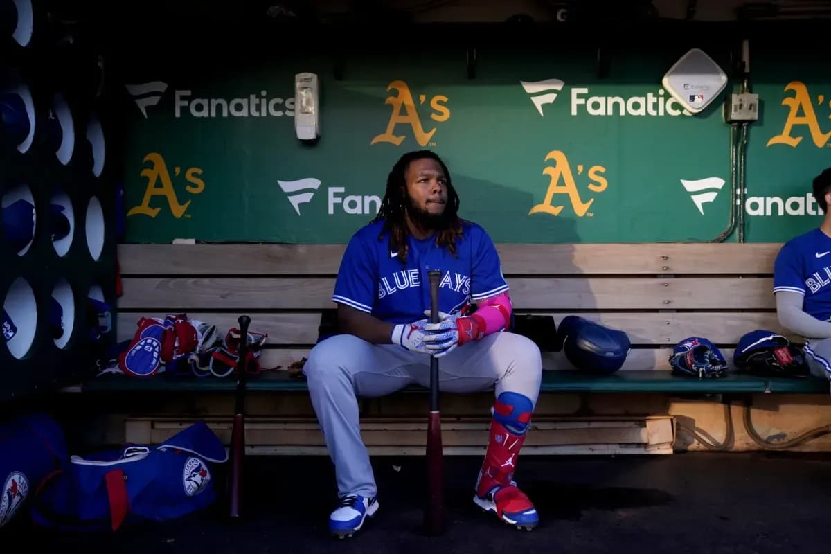 Vladimir Guerrero Jr apparently set to reject the Blue Jays final offer #bluejays #mlb