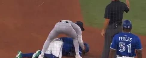 Blue Jays George Springer leaves the game with a knee injury #bluejays #mlb