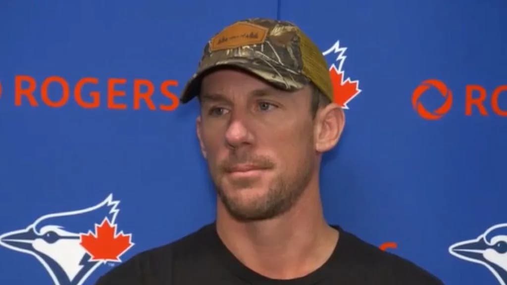 Blue Jays Chris Bassitt speaks on teammates in interview #bluejays #mlb