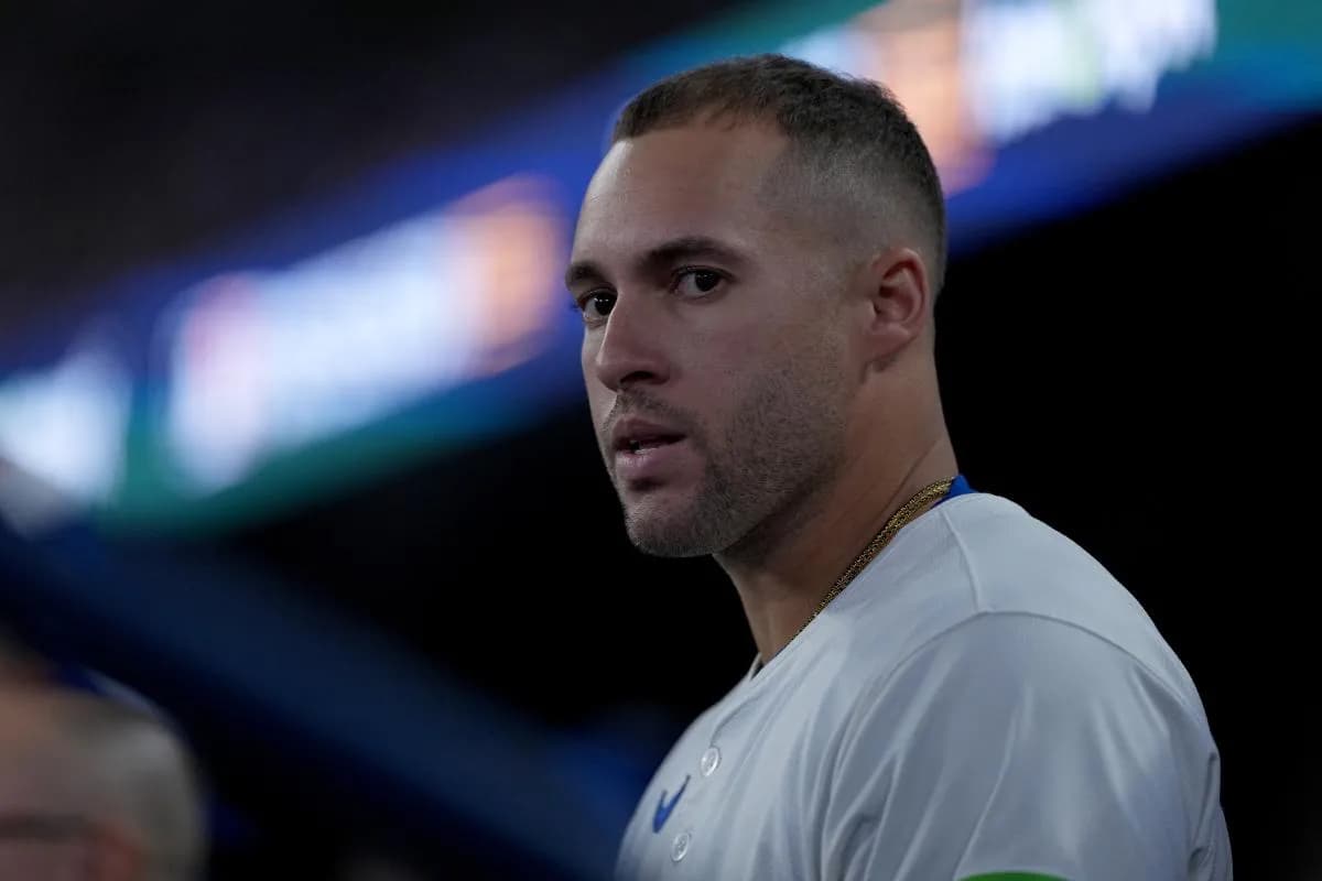 Toronto Blue Jays designated hitter George Springer (4) reacts after hitting a three-run home run in the seventh inning against the Seattle Mariners during game seven of the ALCS round for the 2025 MLB playoffs at Rogers Centre.